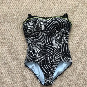 Nike one piece bathing suit